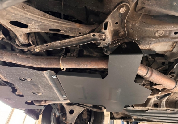 Unterfahrschutz aus Stahl für Automatikgetriebe der Marke Subaru XV
