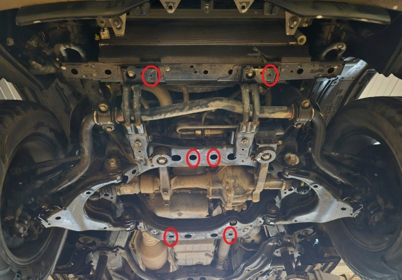 Unterfahrschutz für Motor der Marke Toyota Land Cruiser 150