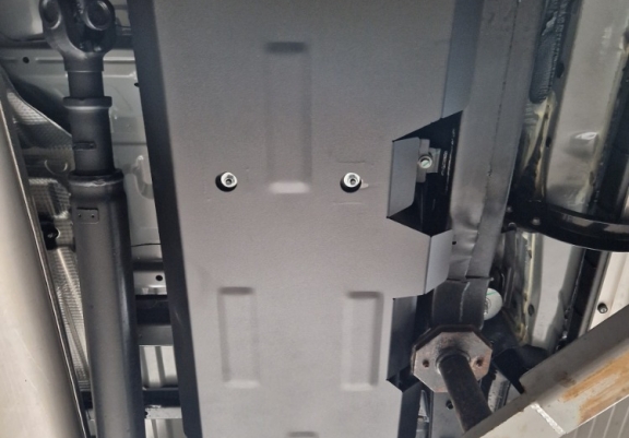 Stahschutz für Treibstofftank der Marke Jac T8