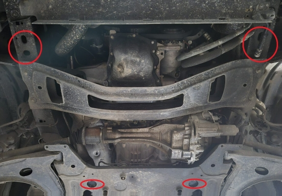 Unterfahrschutz für Motor der Marke Ford Transit  - 4x4