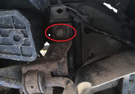 Unterfahrschutz für Motor der Marke Renault Twingo